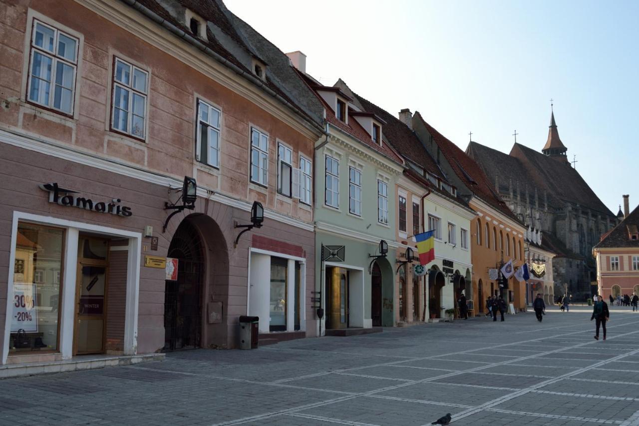 Casa Krone - Piata Sfatului Brașov Exterior foto